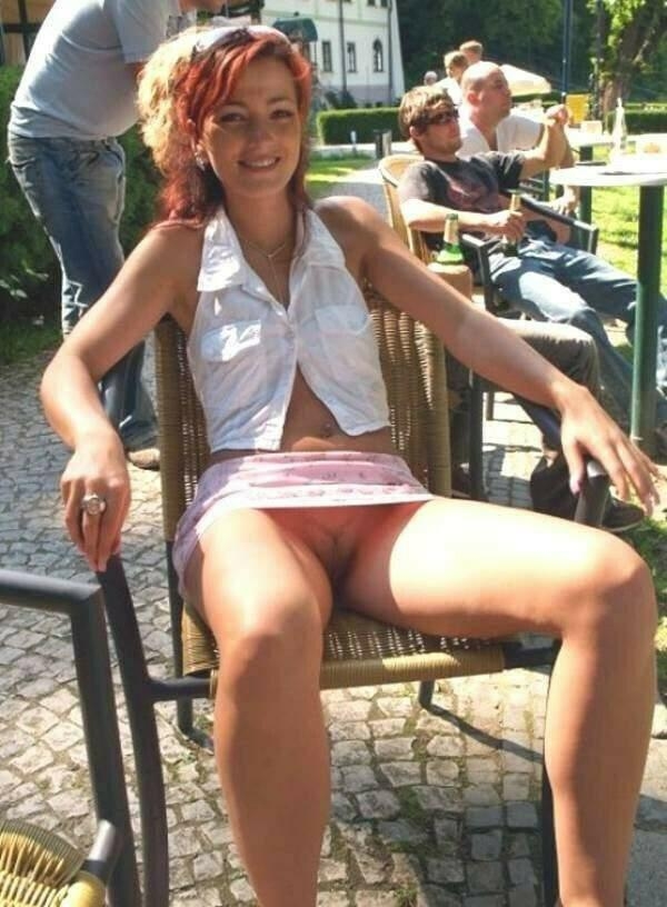 Sitting Upskirt Upskirt Tampon Â» Amateur In Action