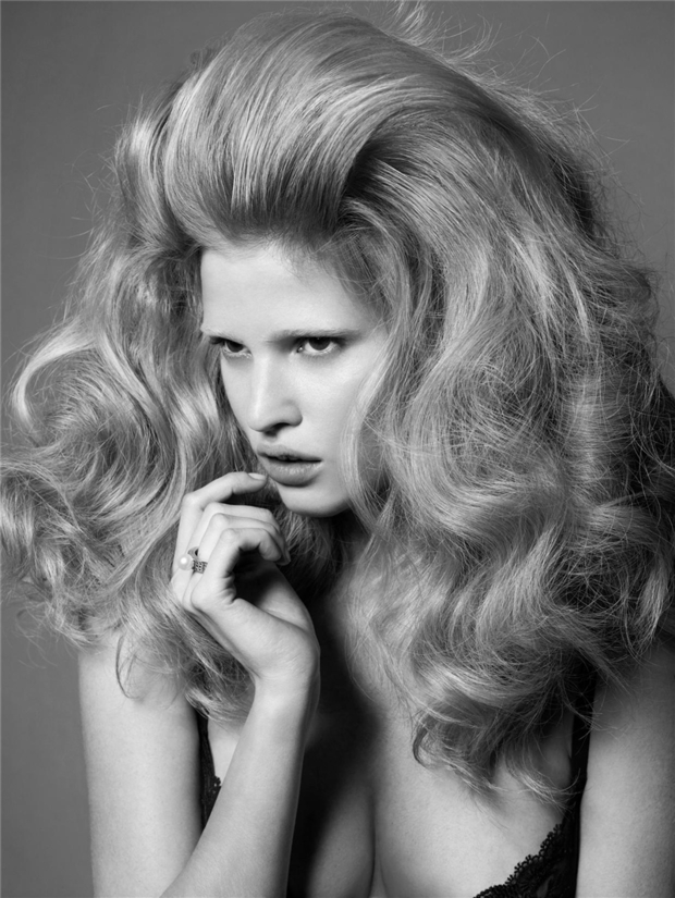 Lara Stone; Hot 