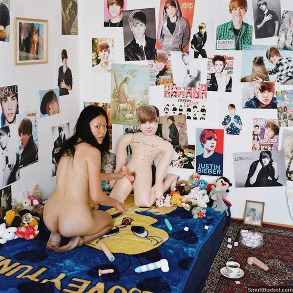 Insane Justin Bieber fangirl hehe; Amateur Asian Teen Toys 