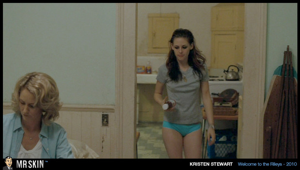 Kristin Stewart in panties; Celebrity Panties 