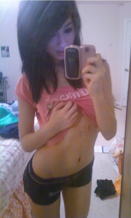 hottie selfshot; Amateur Hot 