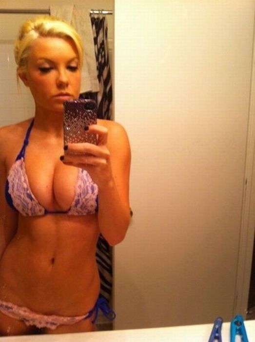 Selfshot Amateur In Action Page 75
