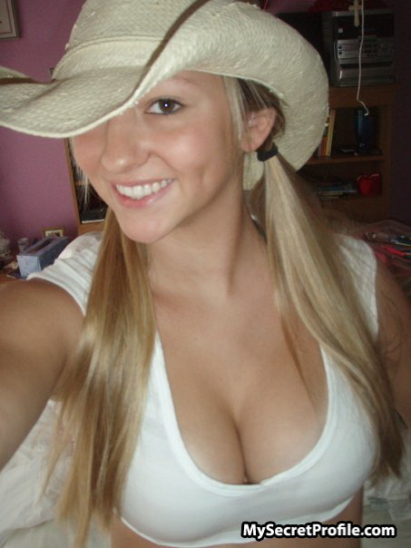 ...; Amateur Big Tits Blonde College Exgf Selfshot 