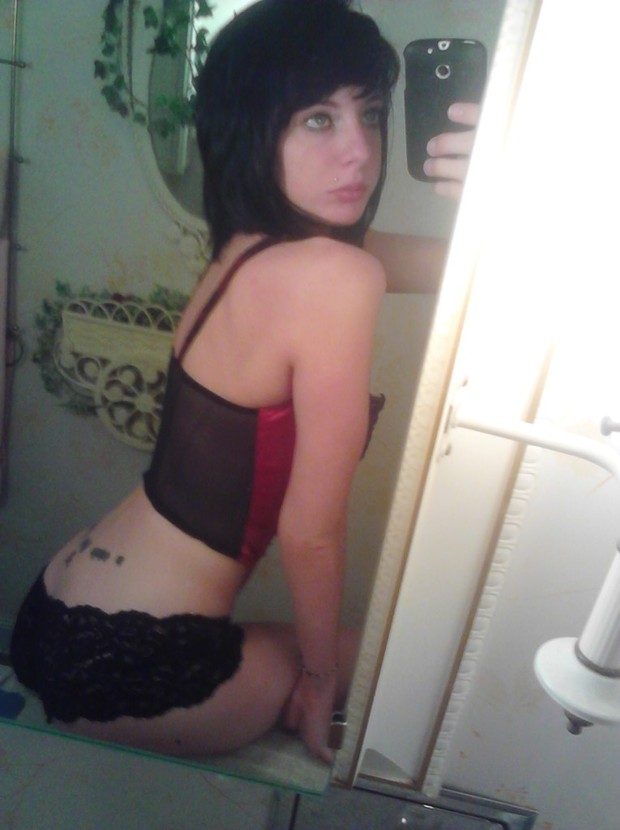 ...; Amateur Brunette Selfshot Teen 