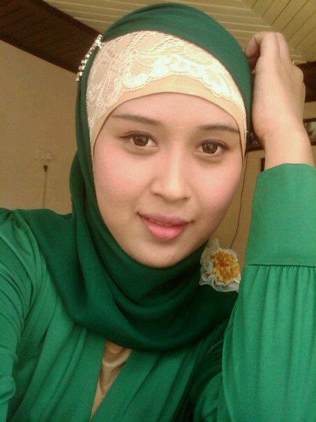 ...; Asian Hot Jilbab Non Nude Teen Uniform 