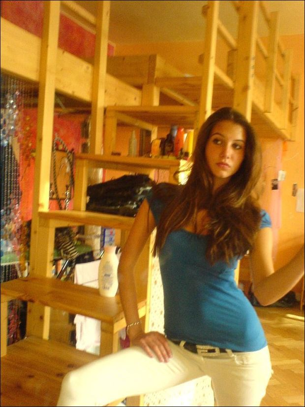 ...; Amateur College Pussy Selfshot Teen 