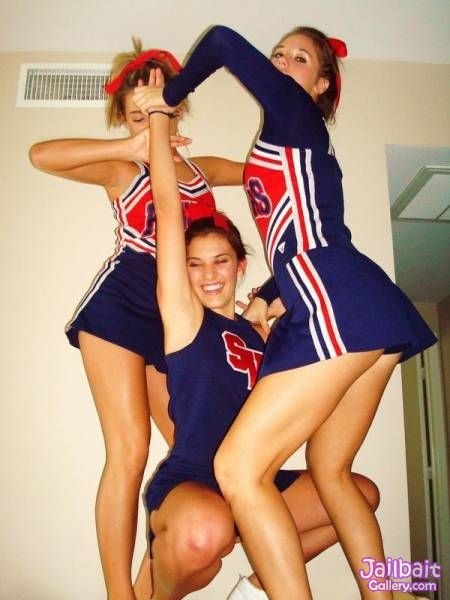 Cheerleaders; Amateur Teen 